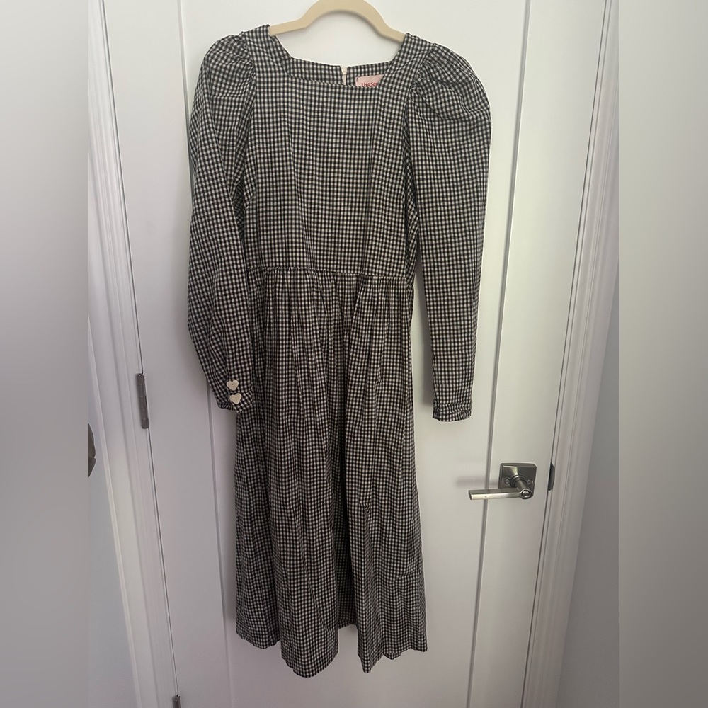 Lisa Says Gah Black and White Puff Sleeve A-Line Dress